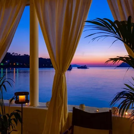 Lola - Four Bedroom With Sea View Villa Lopud