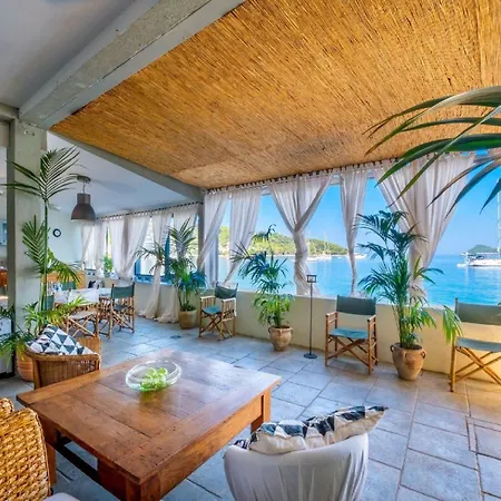 Lola - Four Bedroom With Sea View Villa Lopud
